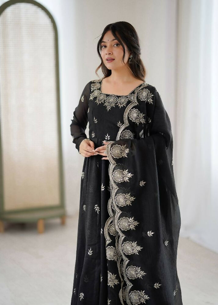 Teeya Creation Black Color Crunchy Silk Embroidery Work Wedding Wear Gown