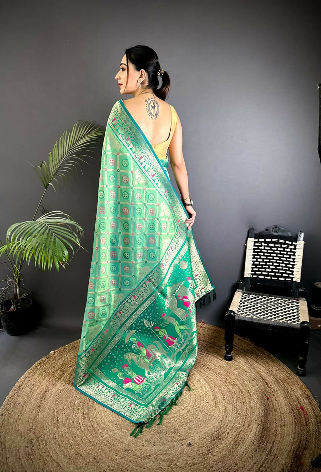 Joban Fashion Bottle Green Butti Motifs Soft Silk Patola Saree